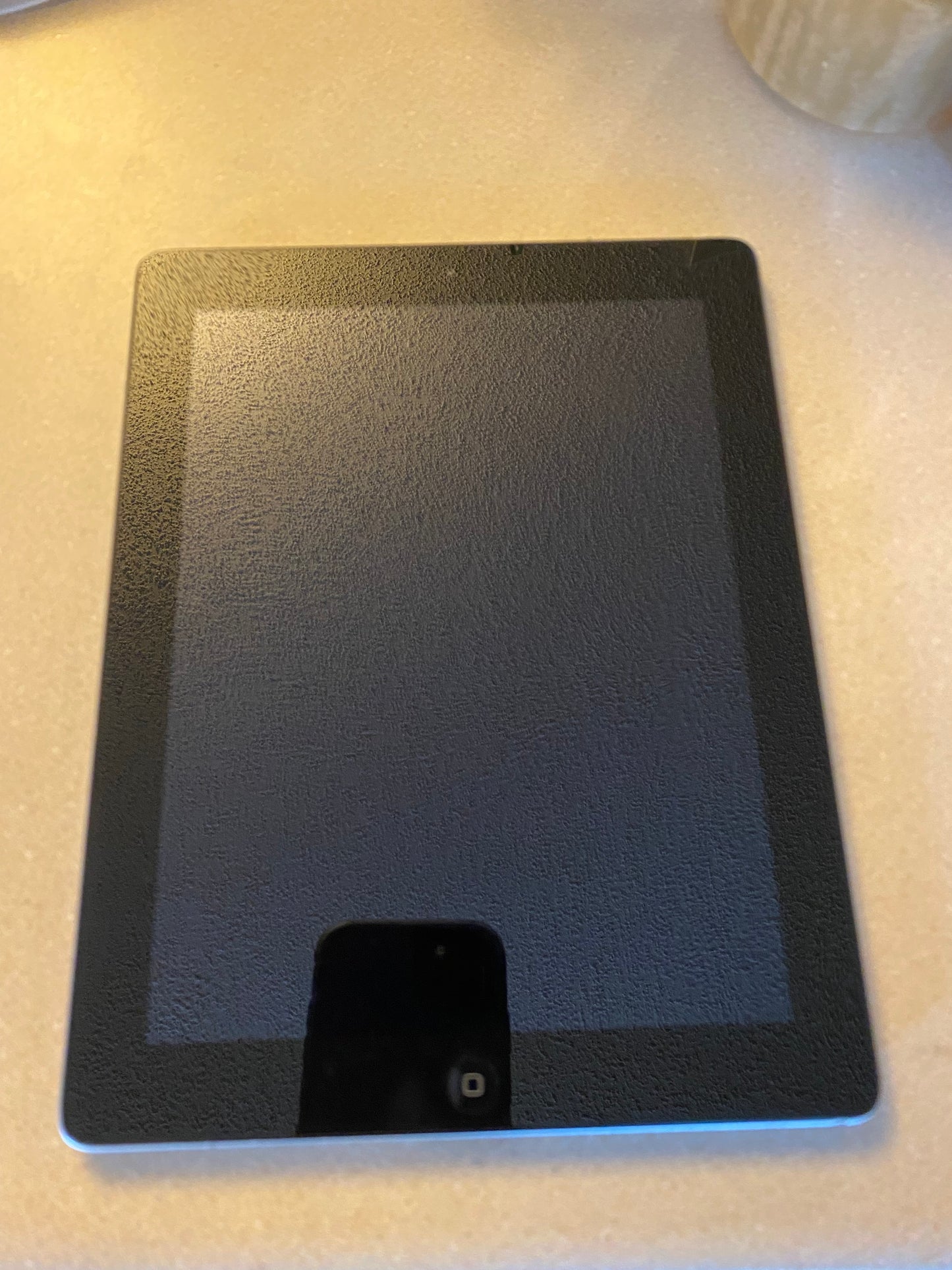Apple iPad 2 - 16GB, Wi-Fi 9.7" Black A1395 Working Fuzzy Video Unlocked "AS-IS"