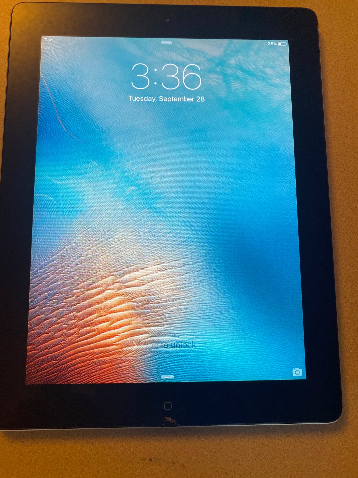 Apple iPad 2 A1395 16GB, Wi-Fi (Unlocked), 9.7in Black Nice Condition MC769LL/A