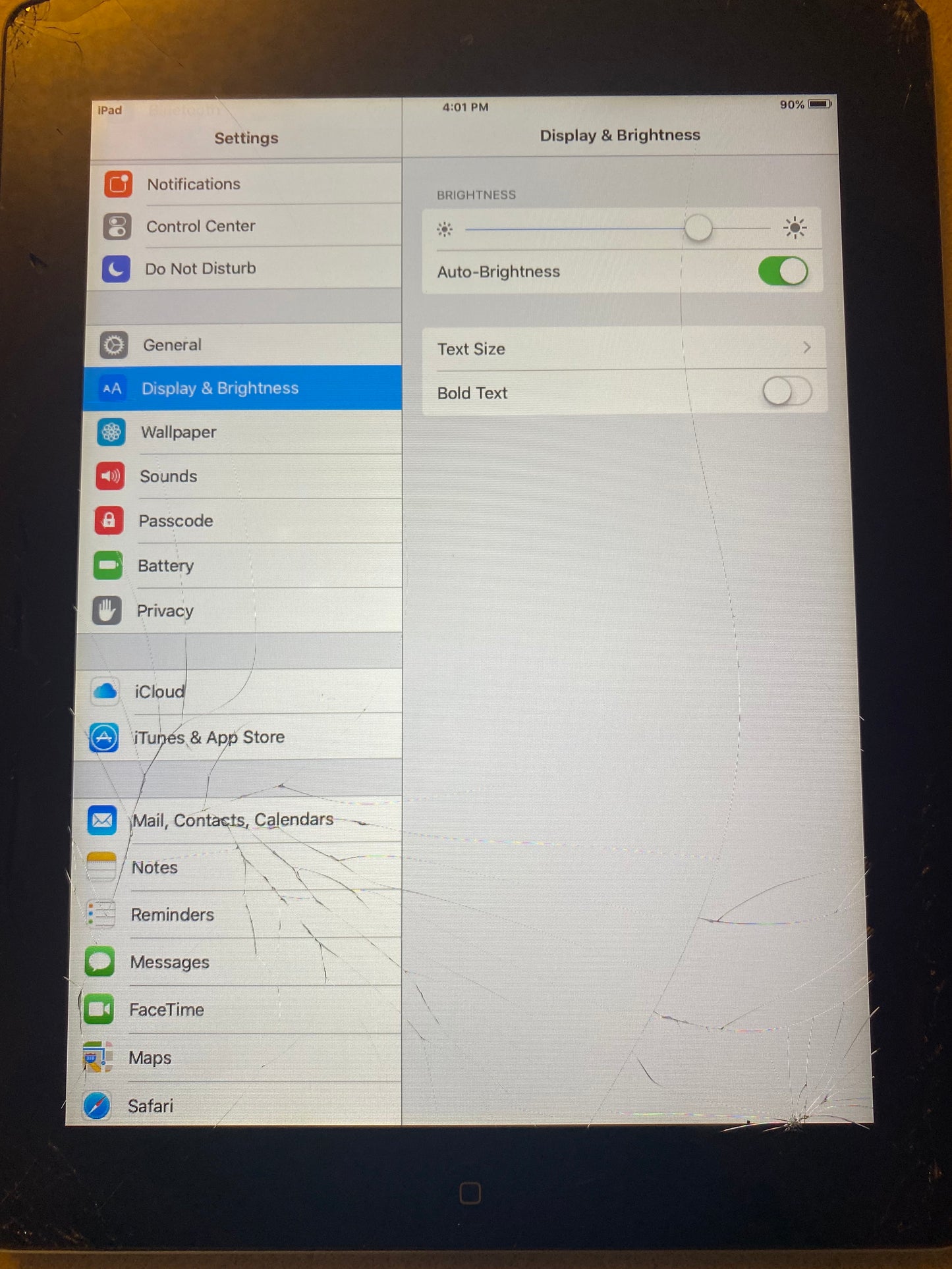 Apple iPad 2 A1395 32GB, Wi-Fi (Unlocked), 9.7in - Black - AS-IS Cracked Screen