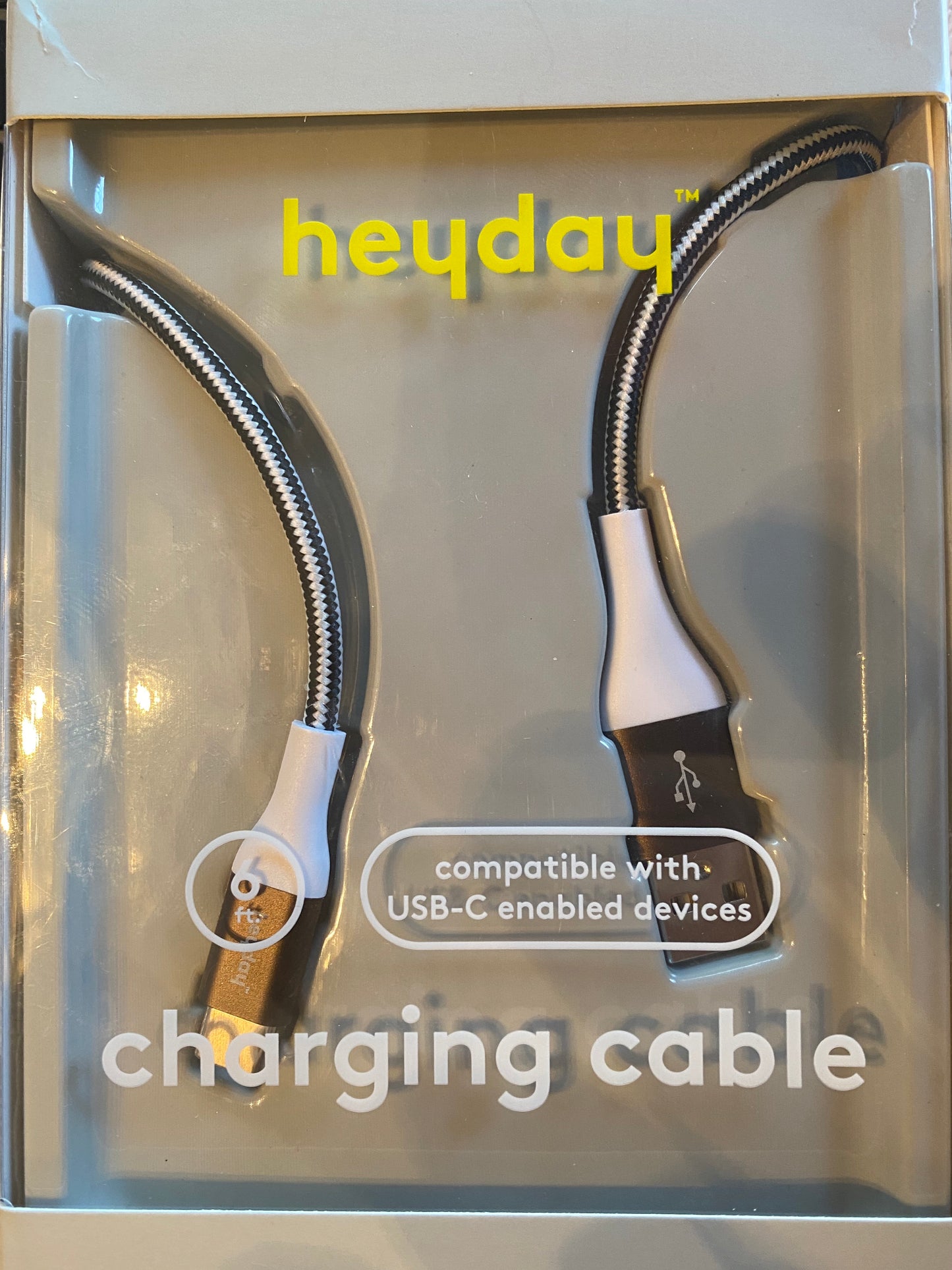 heyday 6 Feet USB-A to Lightning Universal Charging cable or data - Open Box