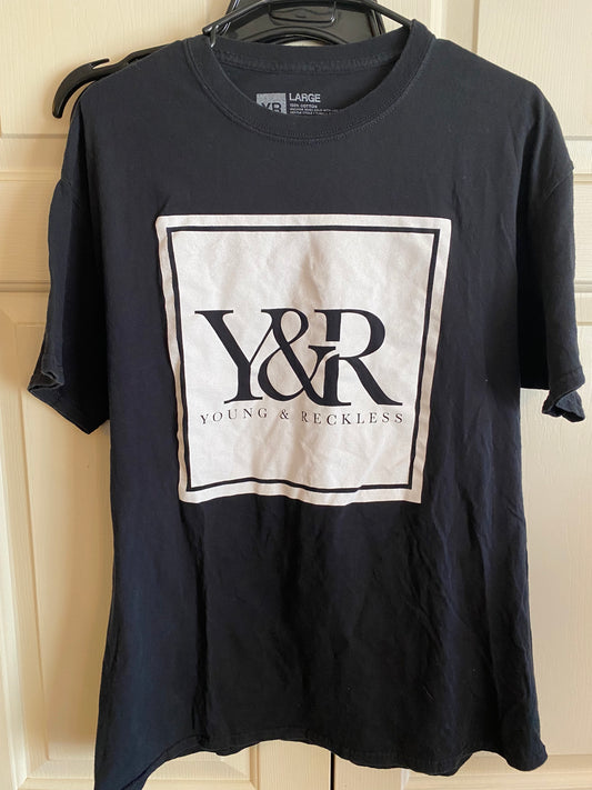 Young & Reckless Short Sleeve black T-shirt with logo Size Large