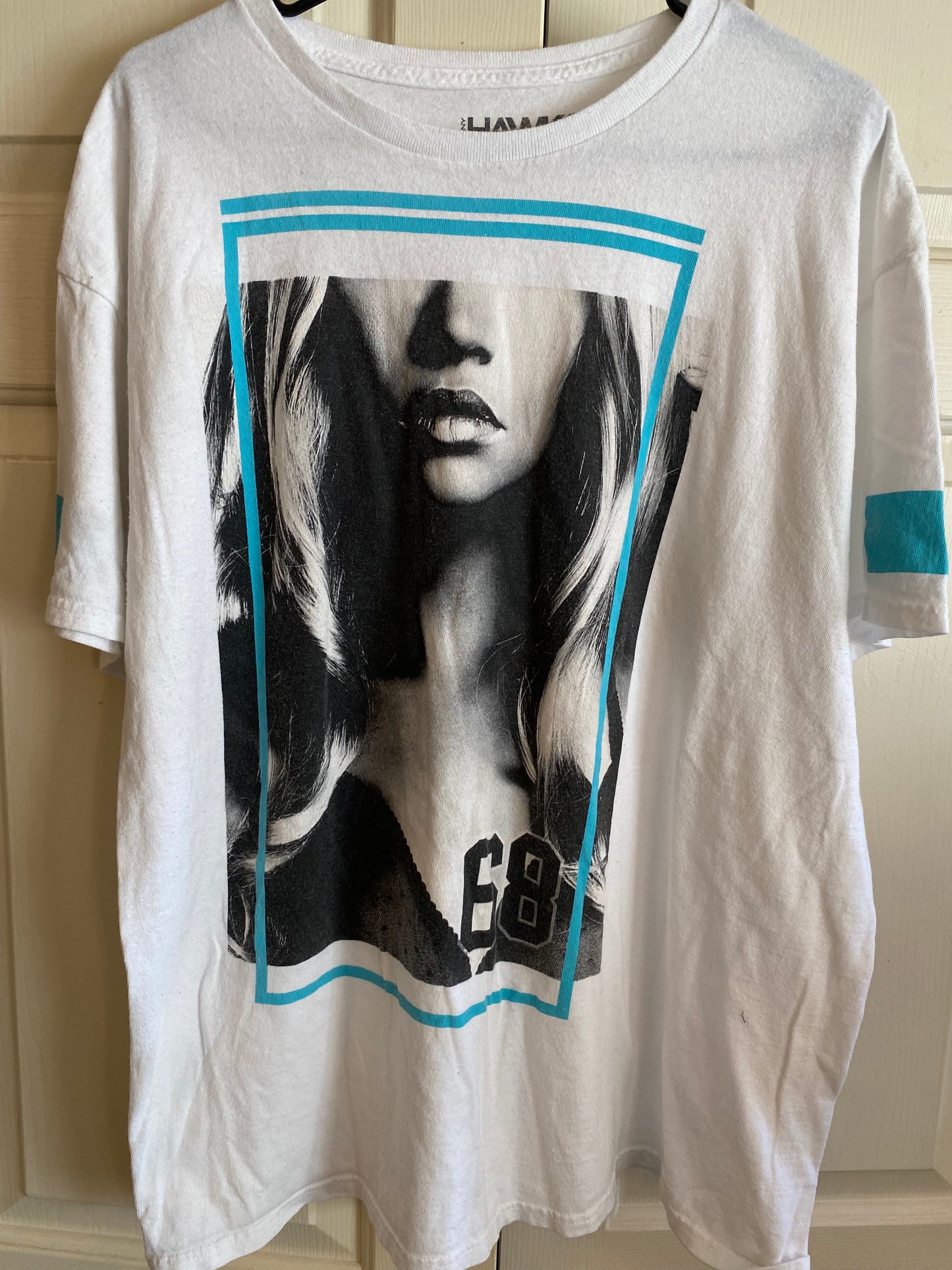 Tony Hawk Graphic White Misfit Tee T Shirt XL Hot Lips Blonde Cleavage #68