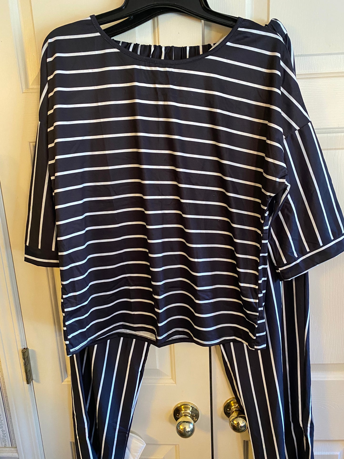 Fashion Women's 2pcs Black White Stripe 3/4 Sleeve Shirt and Pants Outfit Size 8