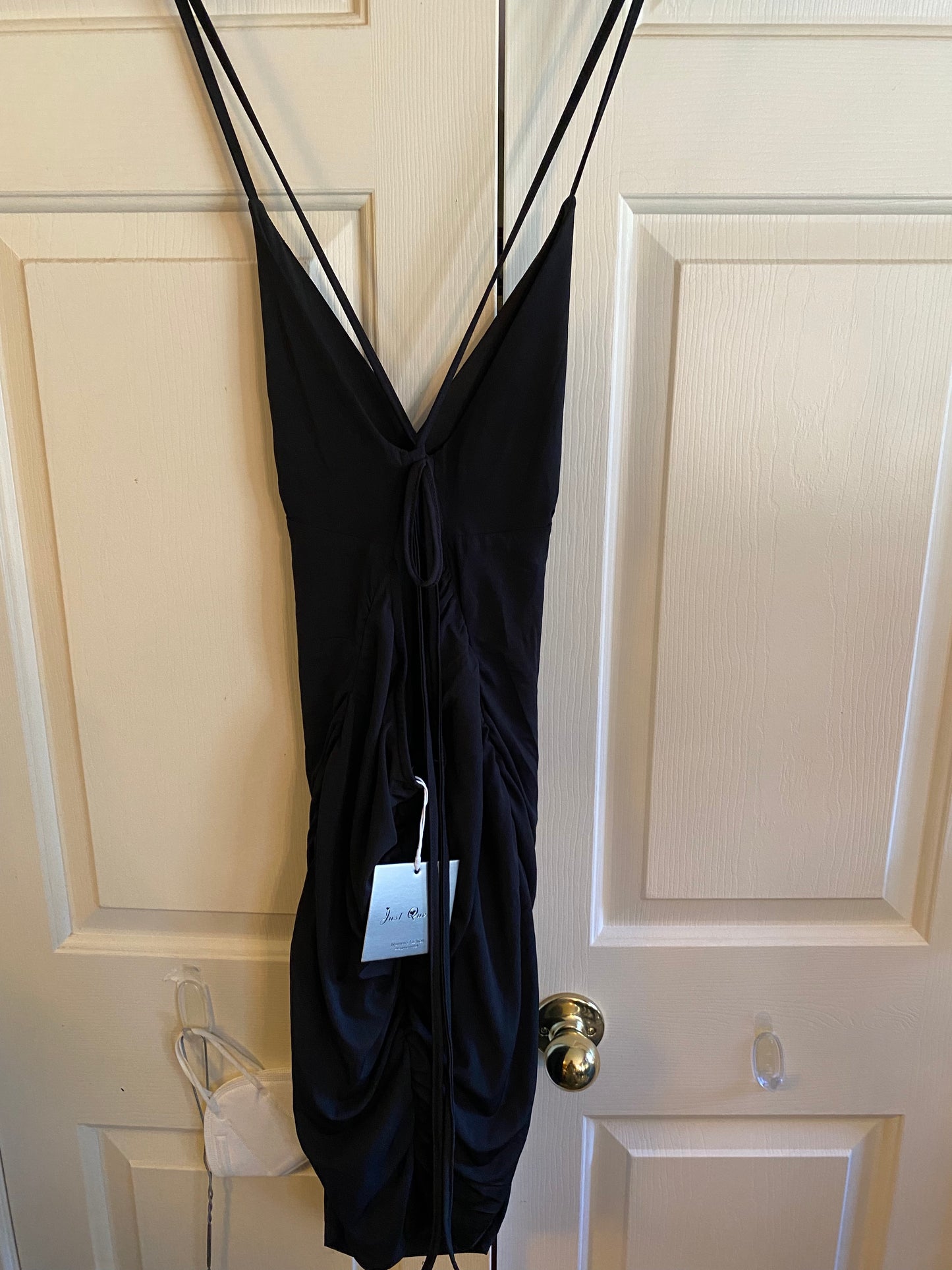 Just Quella Black V-Neck Sleeveless Spaghetti Strap Mini Dress Size Small 4 -6