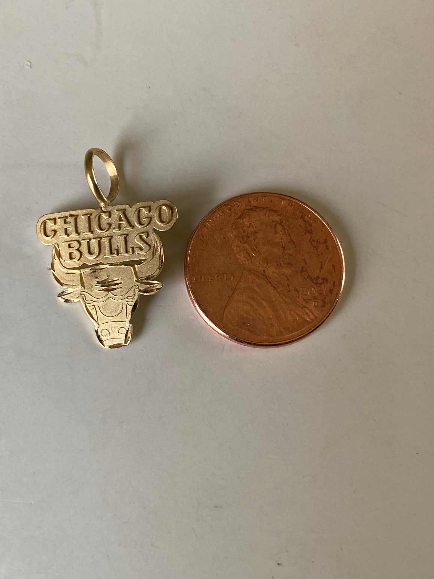 Vintage 14k Yellow Gold Chicago Bulls Official Small Pendant