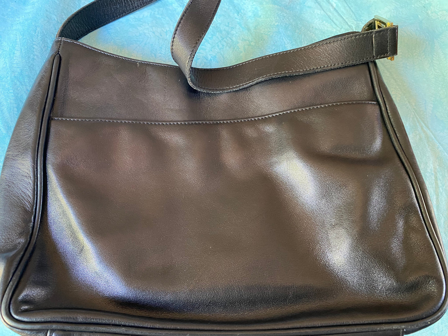 Lauren Ralph Lauren Leather Handbag Gold Buckle and Outside Pocket Pouch